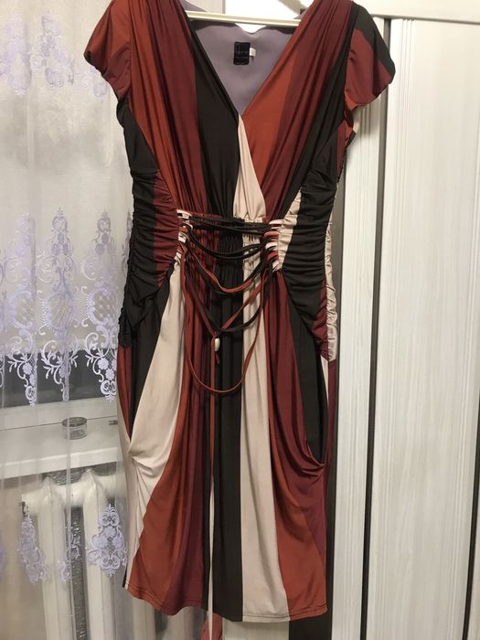 Платье нарядное