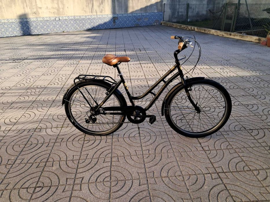 Bicicleta Nova de Lazer.