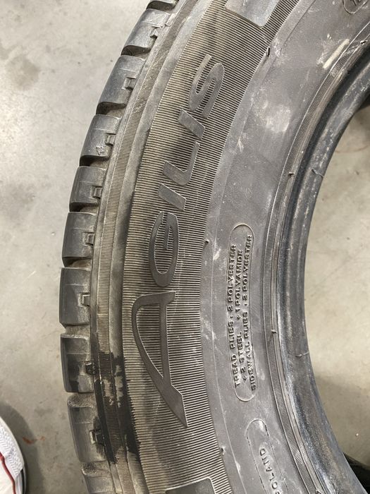 Opona Michelin Agilis 235/65 R16C