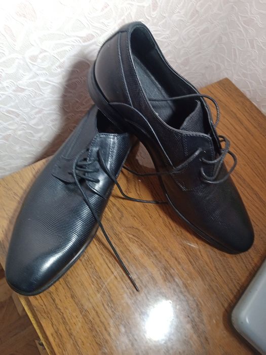 Туфлі  нові шкіра Італія р 40