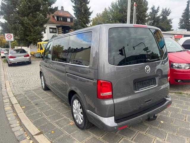 Volkswagen T-5..
