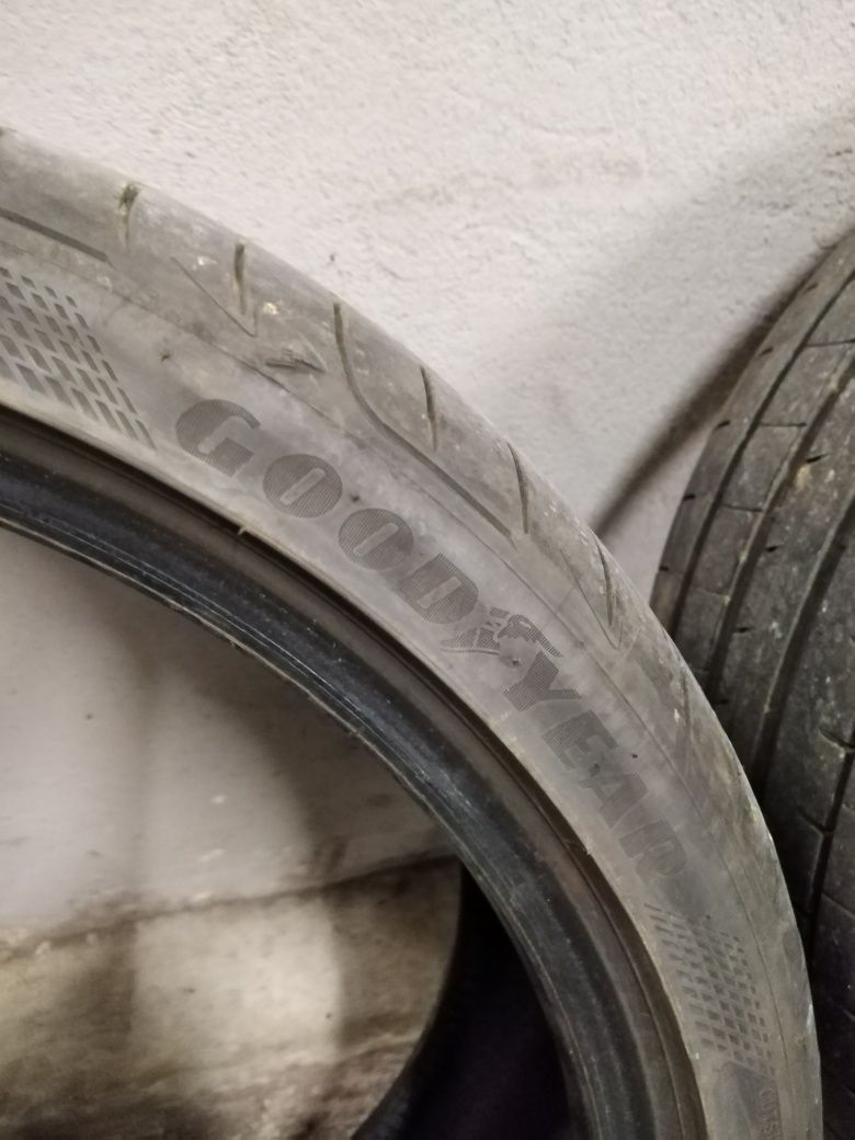 Opony Good Year 235/35 R19 LATO