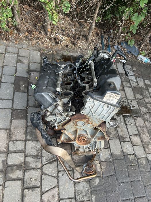 Ford mustang V 4.0 V6 silnik motor blok silnika pokrywa zaworów 2006