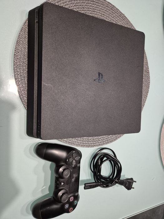 Продам Playstation PS4