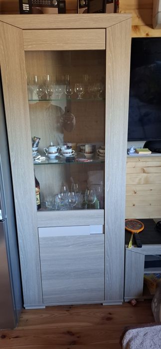 Duża witryna do salonu stan BDB Pułtusk