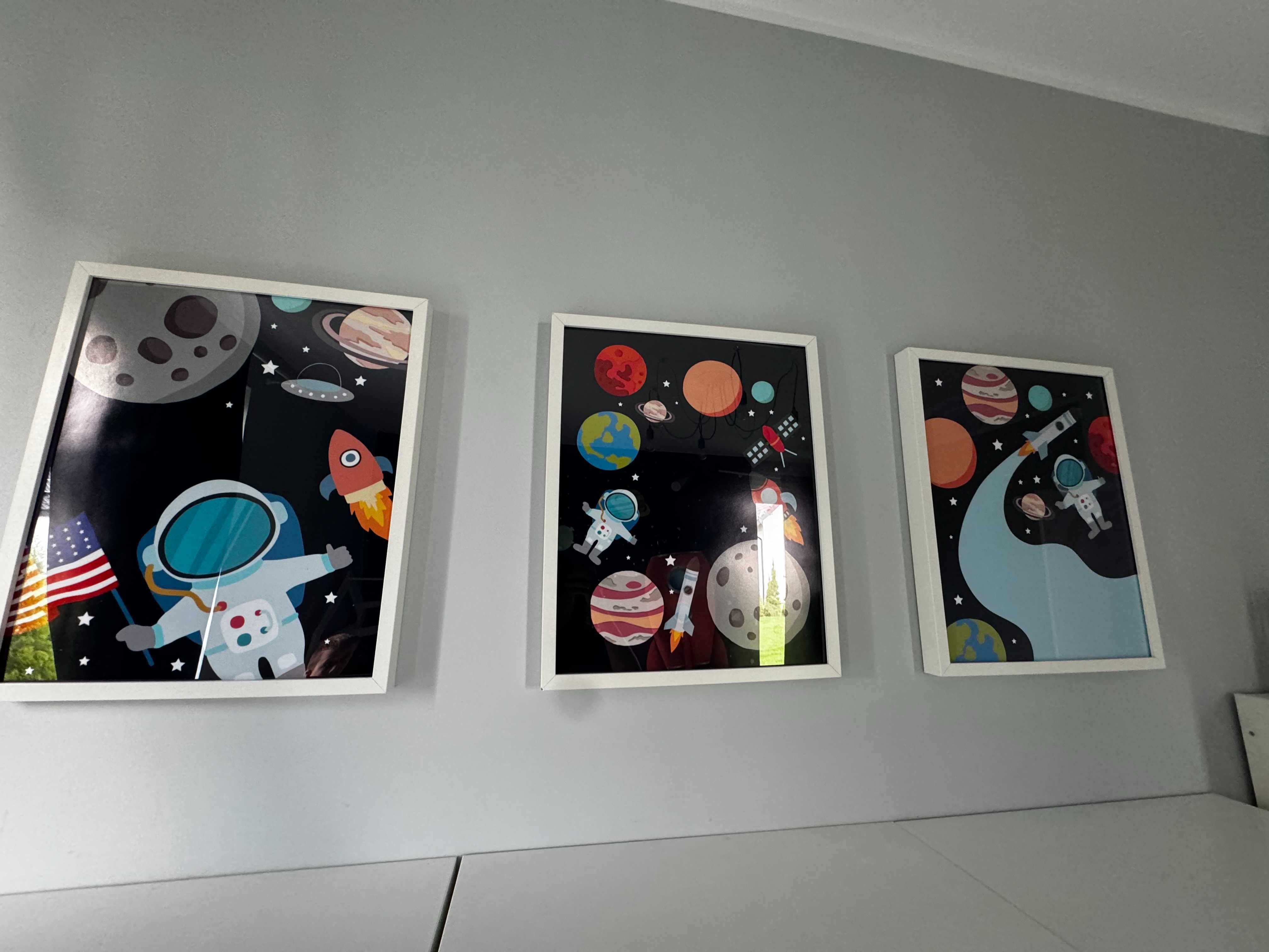 3X ramka Ikea 30x40 z obrazkami kosmos