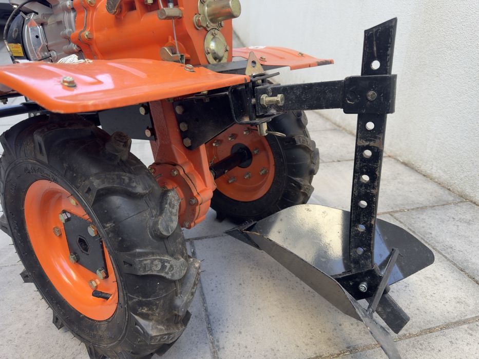 Moto-Enxada Mader 7CV, 196cc