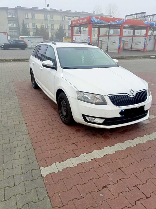 Skoda Octavia III 1.6TDI 2016 lekko uszkodzony