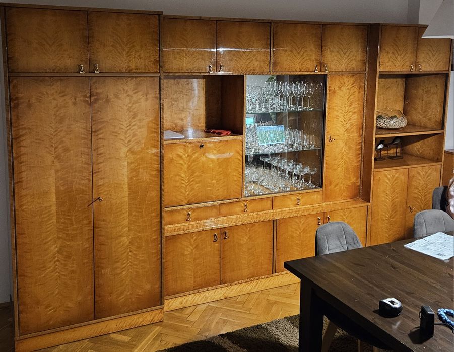 Meblościanka w starym stylu