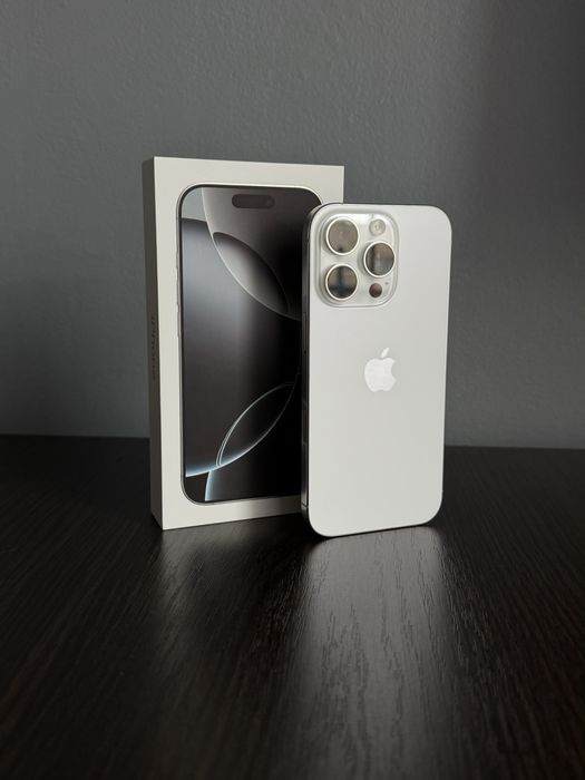 Apple iPhone 16 pro 256Gb white titanium