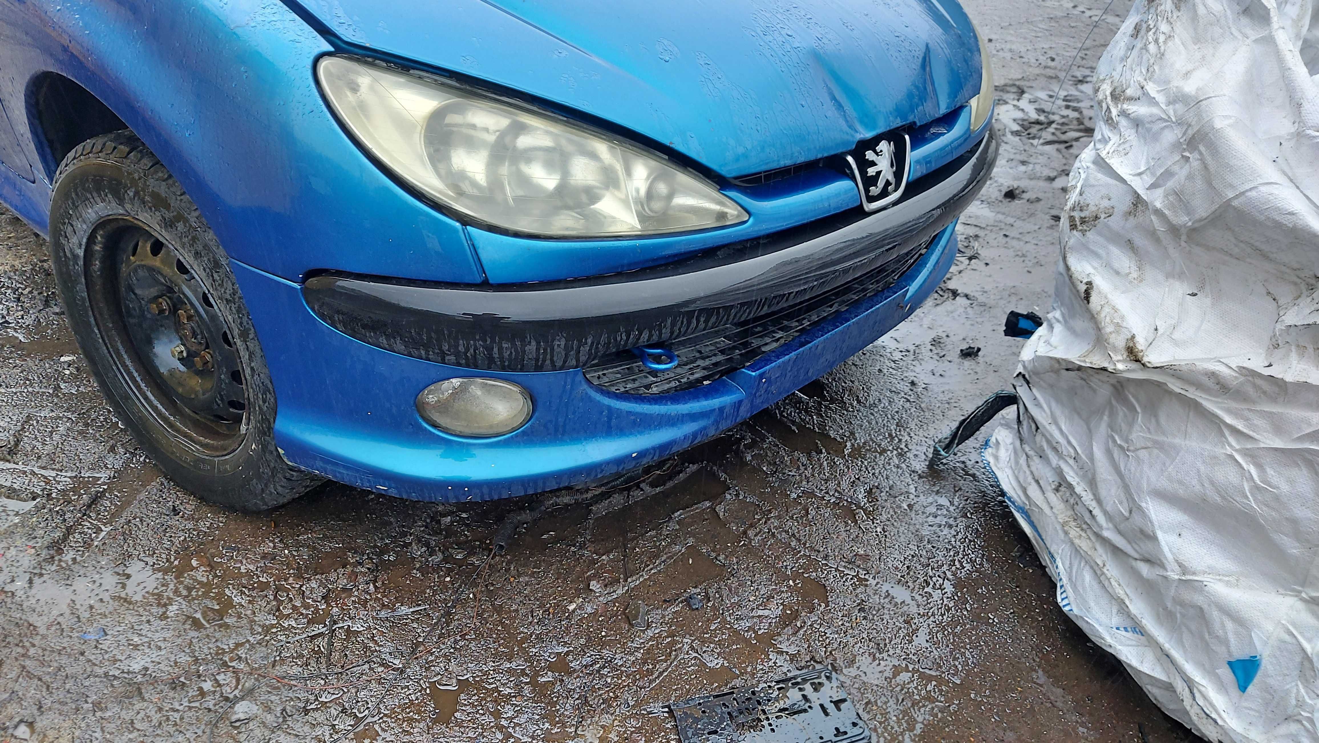 Peugeot 206 CC zderzak przedni KMF FV części/transport/dostawa