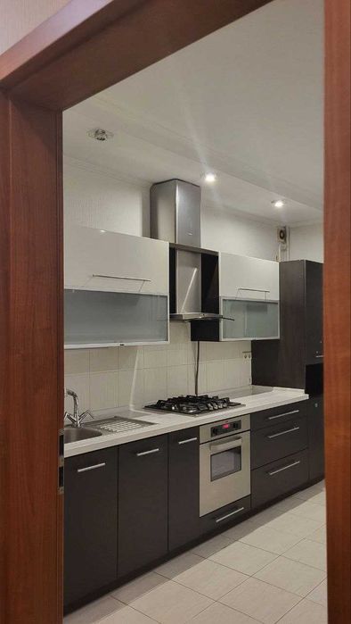 Оренда 2 кімнатної квартири по вул. Головацького