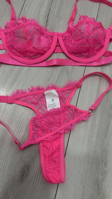 Женское кружевное белье