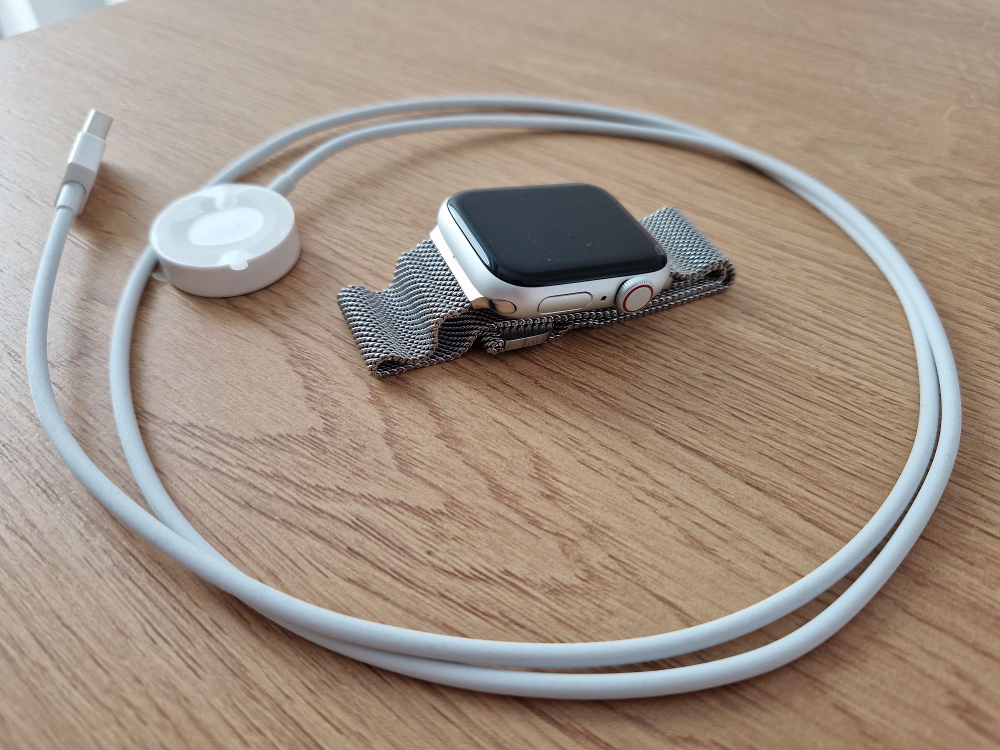 Iwatch SE GPS cellular nike