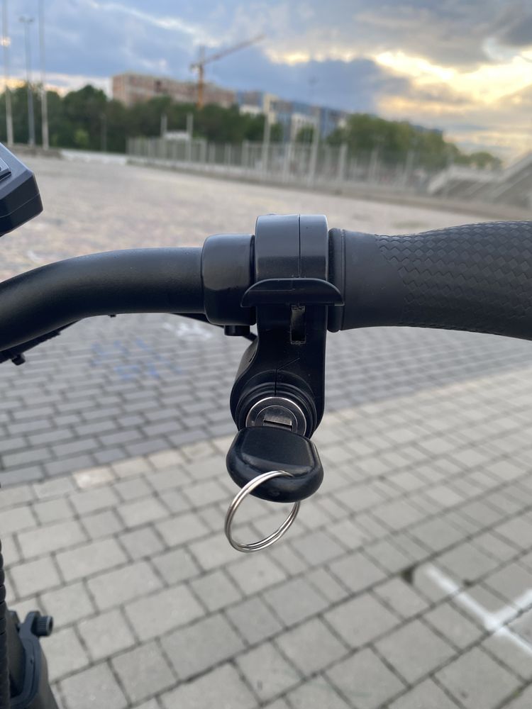 Електро самокат kukirin g2 pro(продаю лише у свому місті)