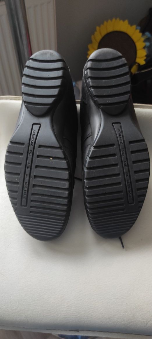 Buty robocze Uvex Półbuty Business Casual 9510/8
