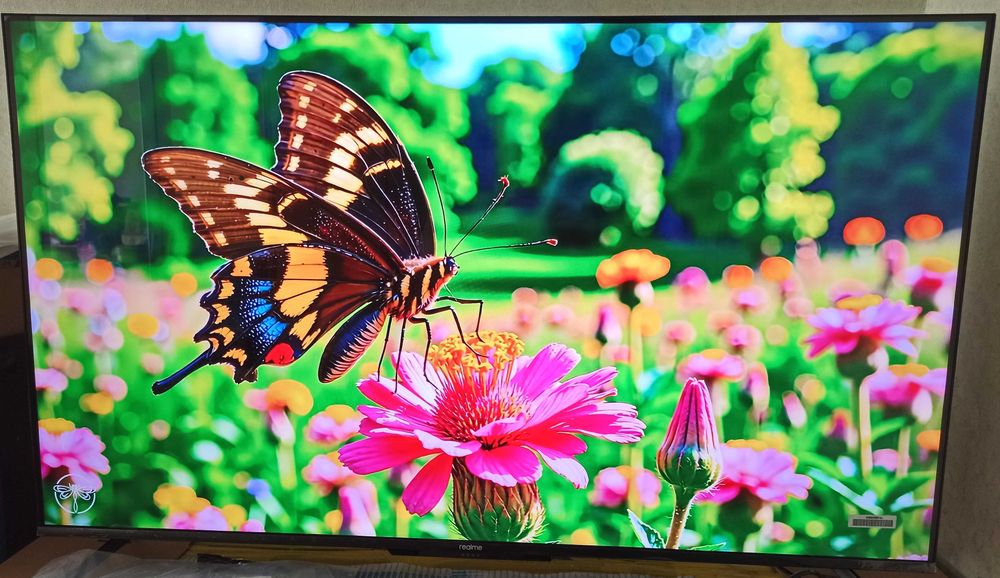 Телевізор смарт realme Smart TV 4K 126cm (50” дюймів) RMV2005