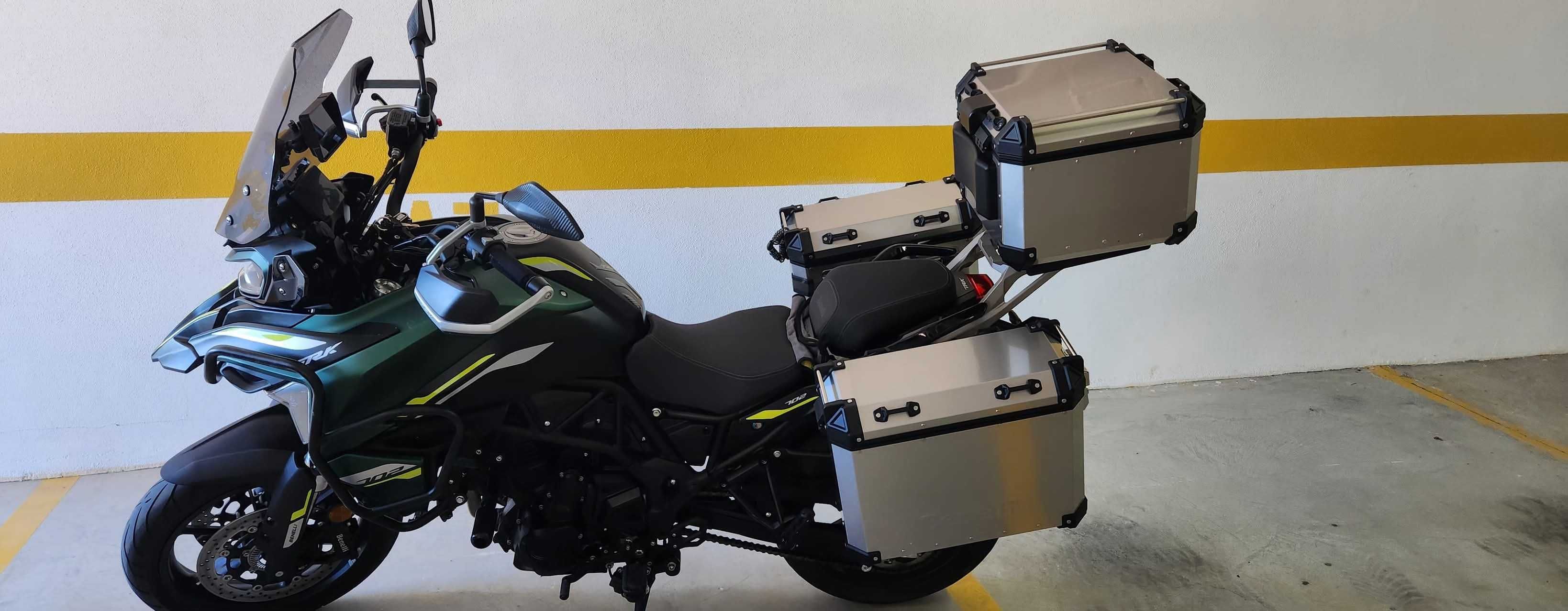 Benelli TRK702  impecável