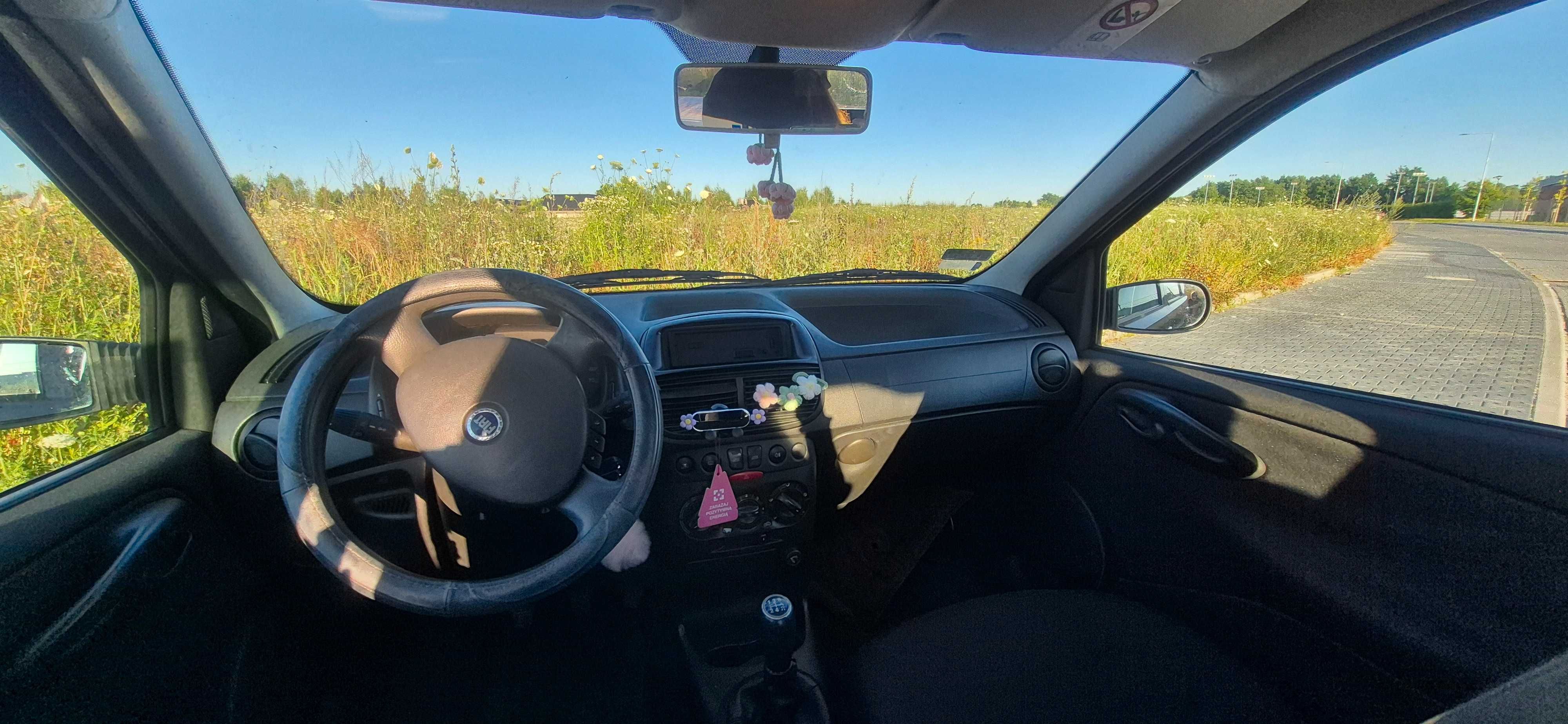 Sprzedam auto (fiat punto)