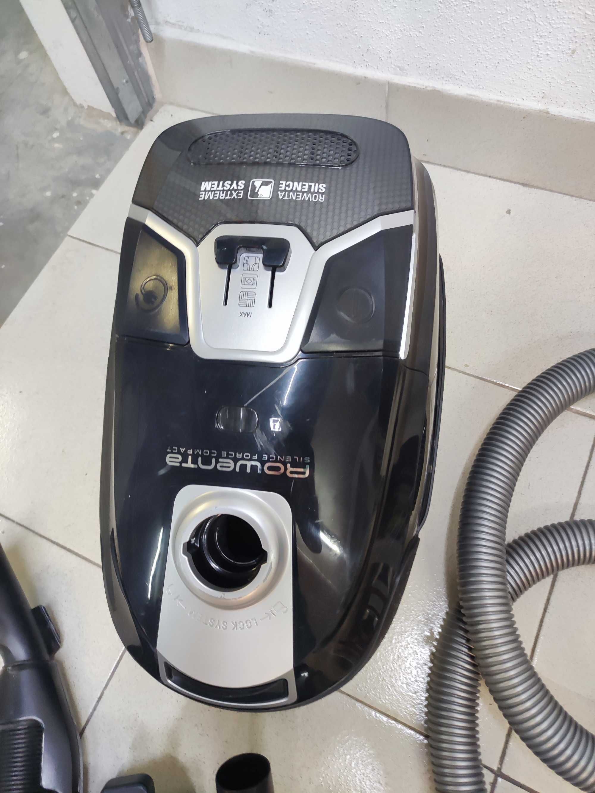 Aspirador de saco Rowenta SILENCE FORCE COMPACT - DP26