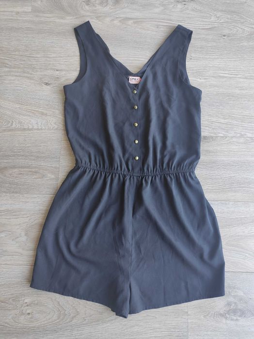 Jumpsuit Only t.38 com oferta