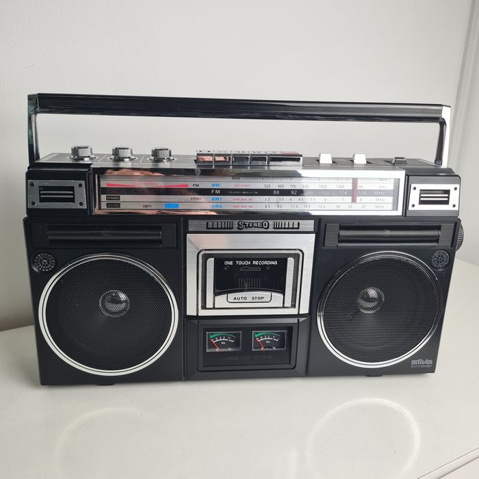 Ретро Магнітофон  касетний Bluetooth Silva Schneider.