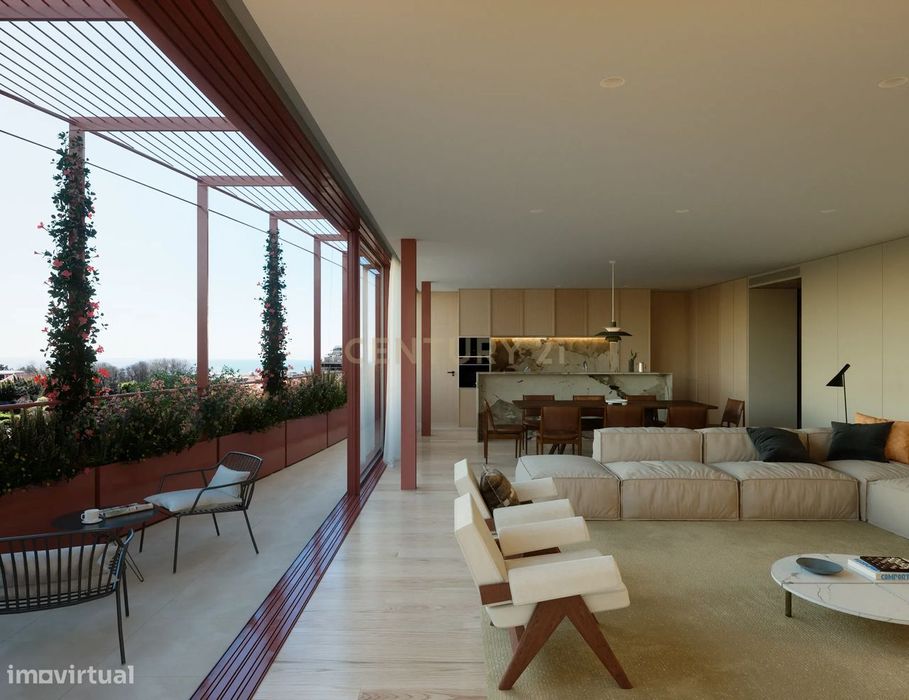 Apartamento T4+1  de luxo, com Terraço, Junto à Universidade Católica