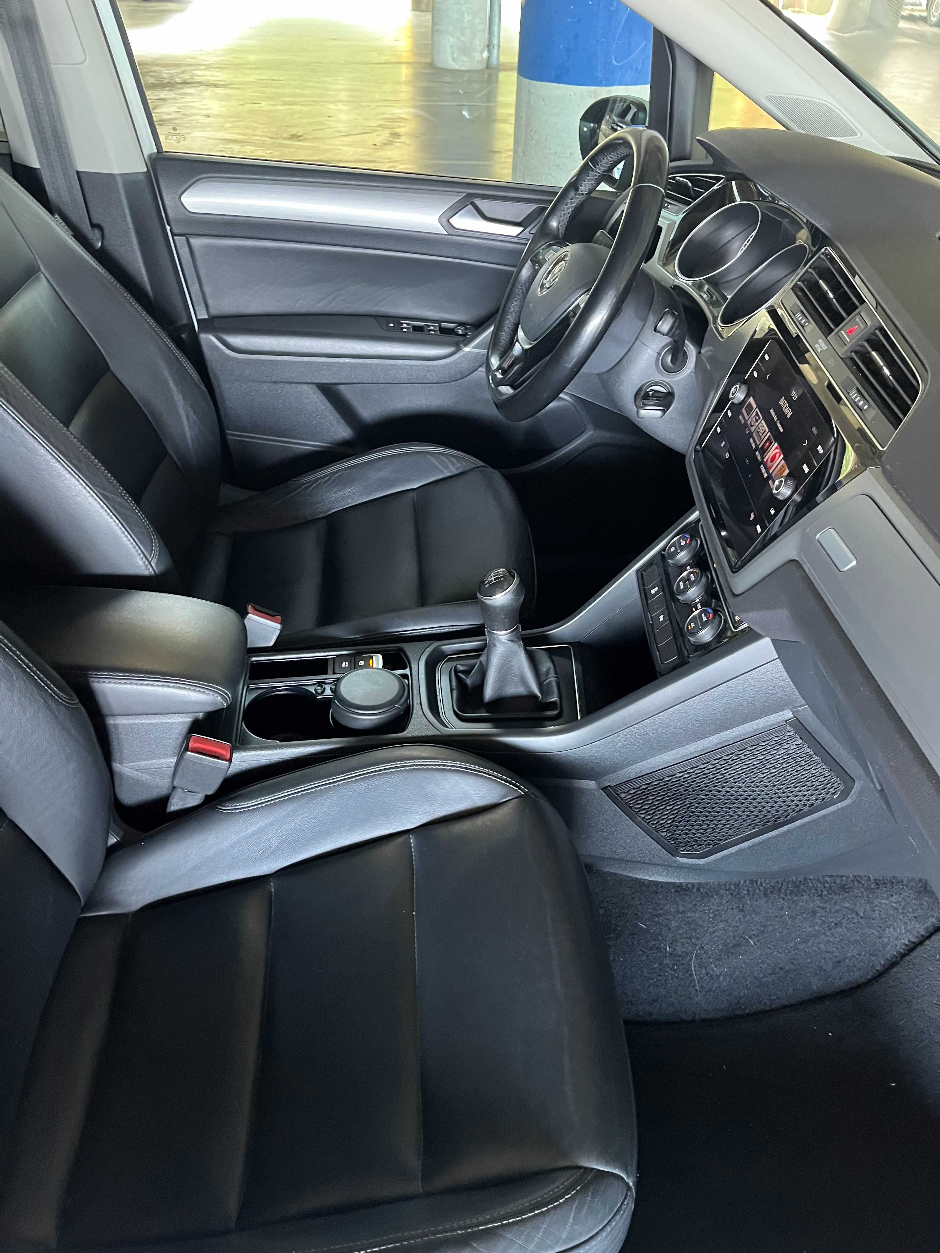 VW Touran Nacional 7 Lugares, Muito Estimada
