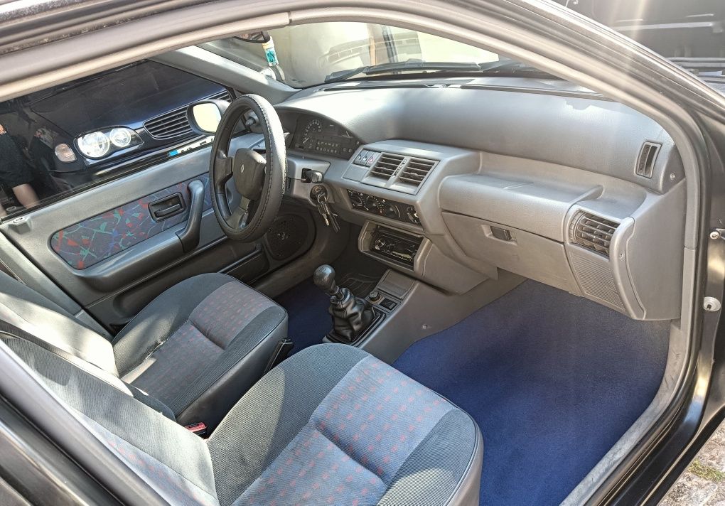 Renault Clio Fidji 1995 – Para reparar ou peças