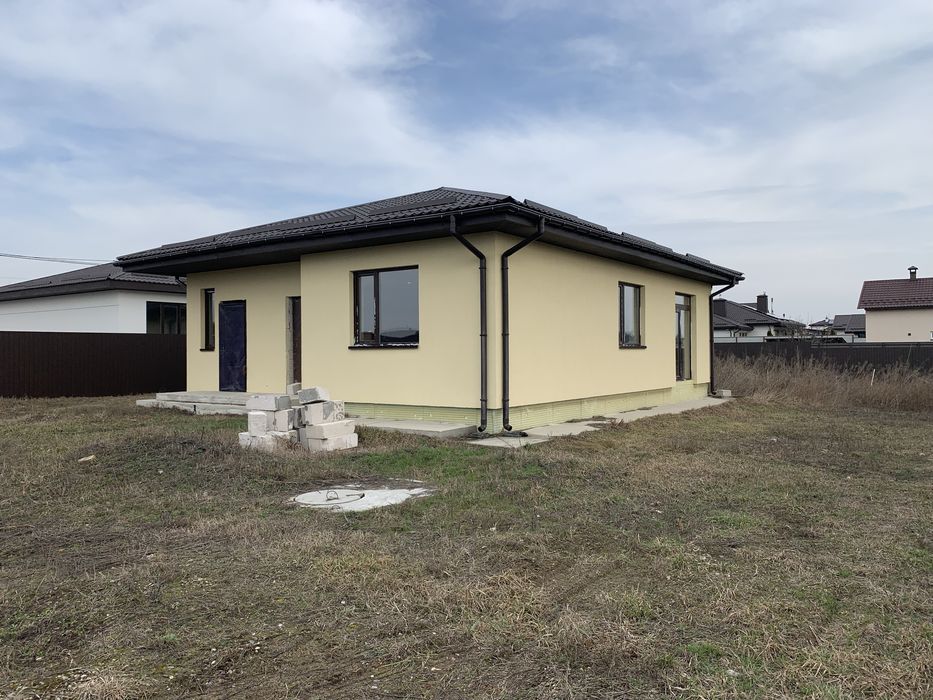 Продається будинок в закритому котеджному містечку!