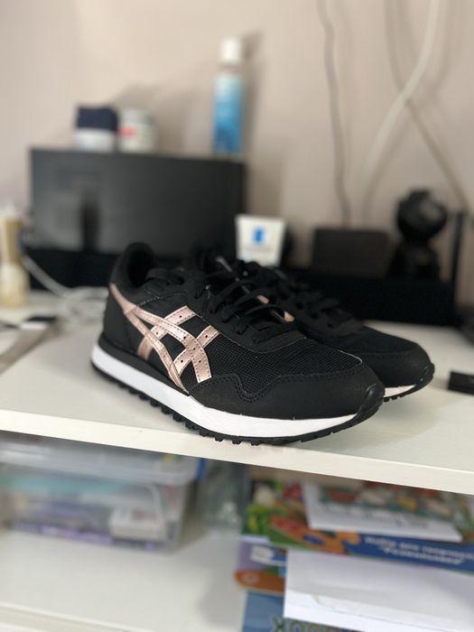 Кросівки Asics Tiger runner 2