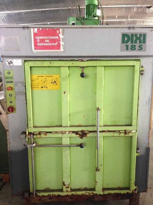 Mavipal | Prensa Enfardadeira DIXI 18S