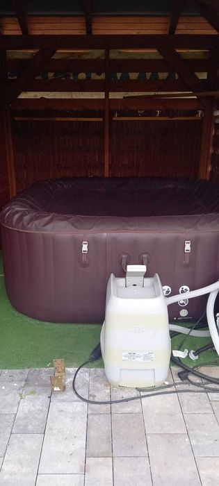Jacuzzi LAY-Z-SPA Maldives