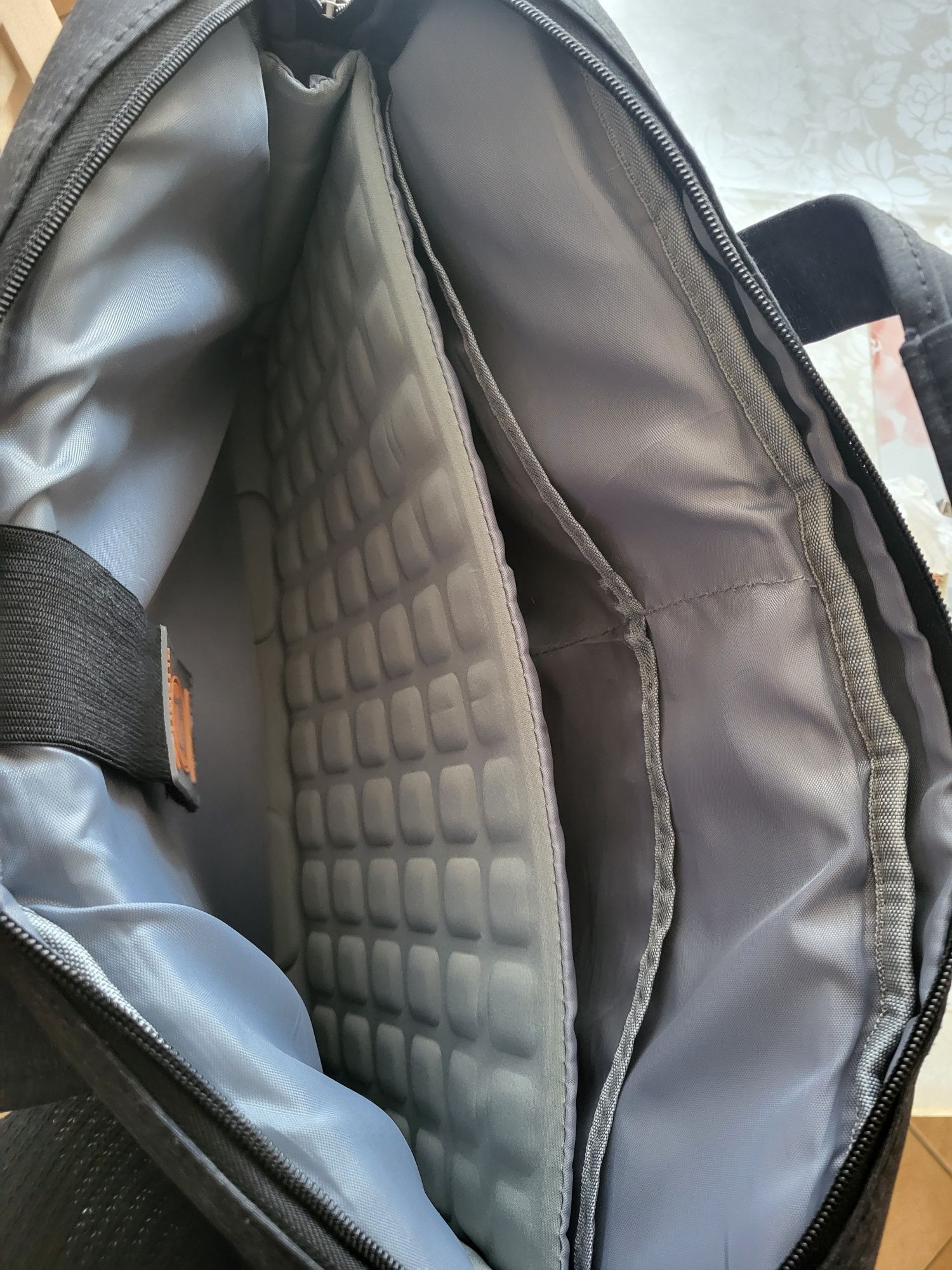 Torba etui laptop