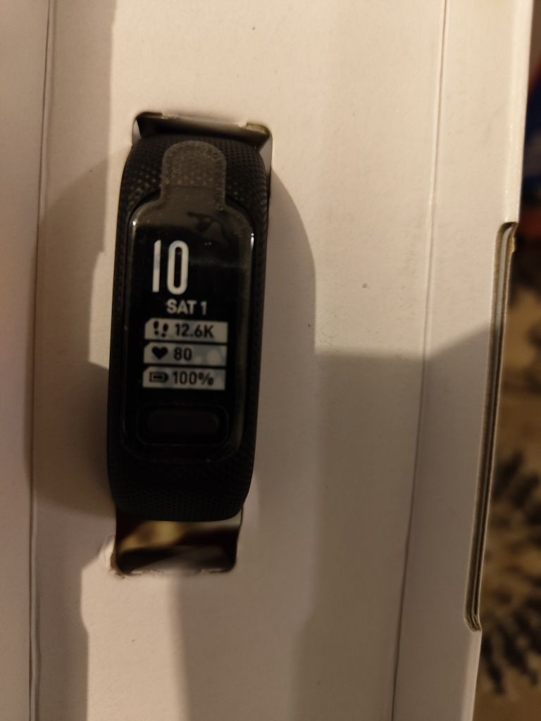 Смарт-браслет Garmin Vivosmart 5 чорний, малий/середній розмір