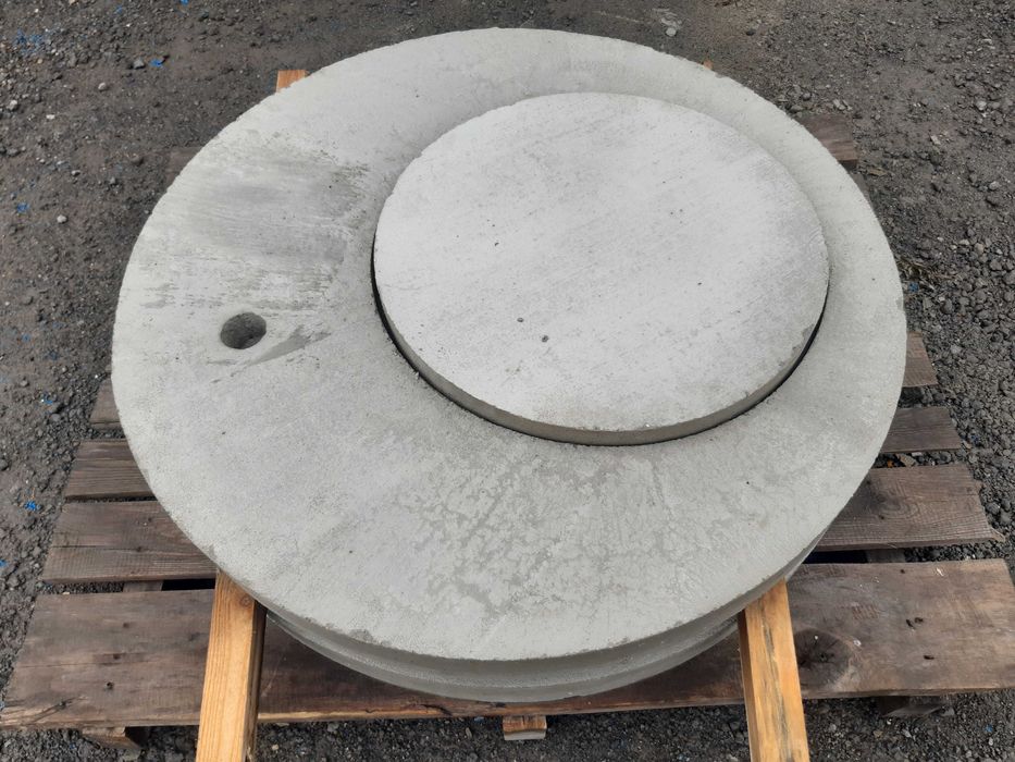 Pokrywa betonowa do studni z włazem pod Abisynkę