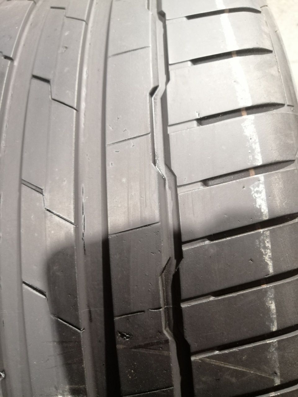 285/30ZR22 101Y Hankook Ventus S1 Evo3 AO