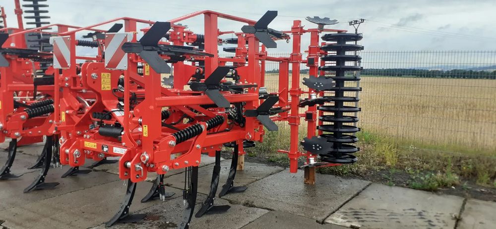 Opall Agri TRITON II  Zawieszany Kultywator (Gruber) - 4m , hydraulicznie składany