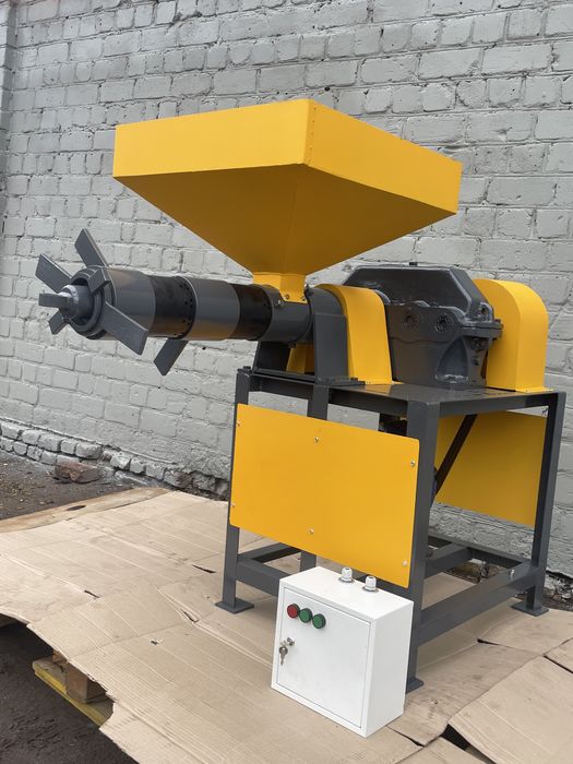 Маслопресс МП-150. Маслопрес шнековий, холодного віджиму. Олійниця.