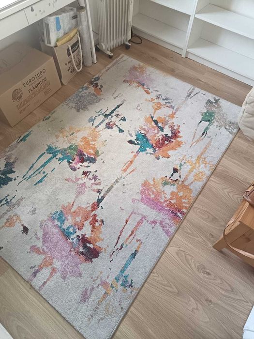 Tapete Grande com Padrão Abstrato – 203x139 cm – Muito Bom Estado