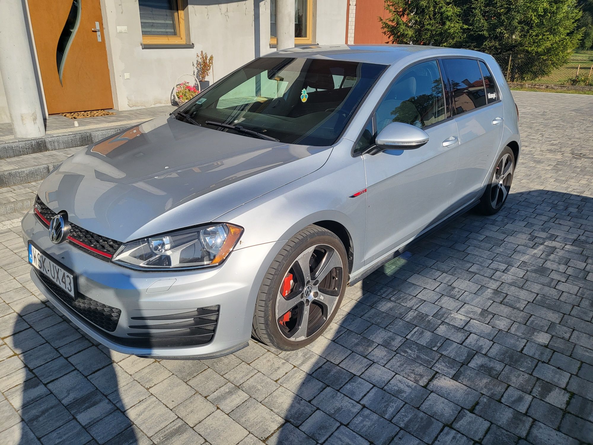 Volkswagen Golf GTI 376 KM