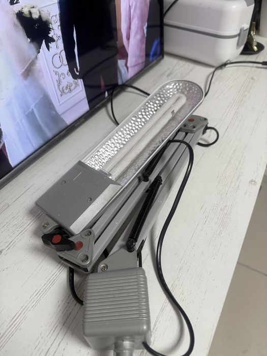 Лампа працює стан новоі