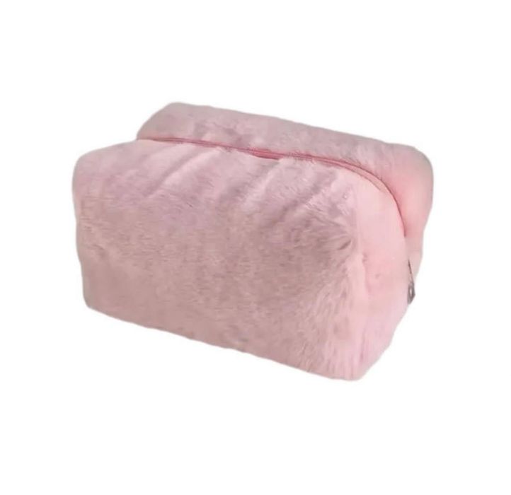 Пухнасті косметички