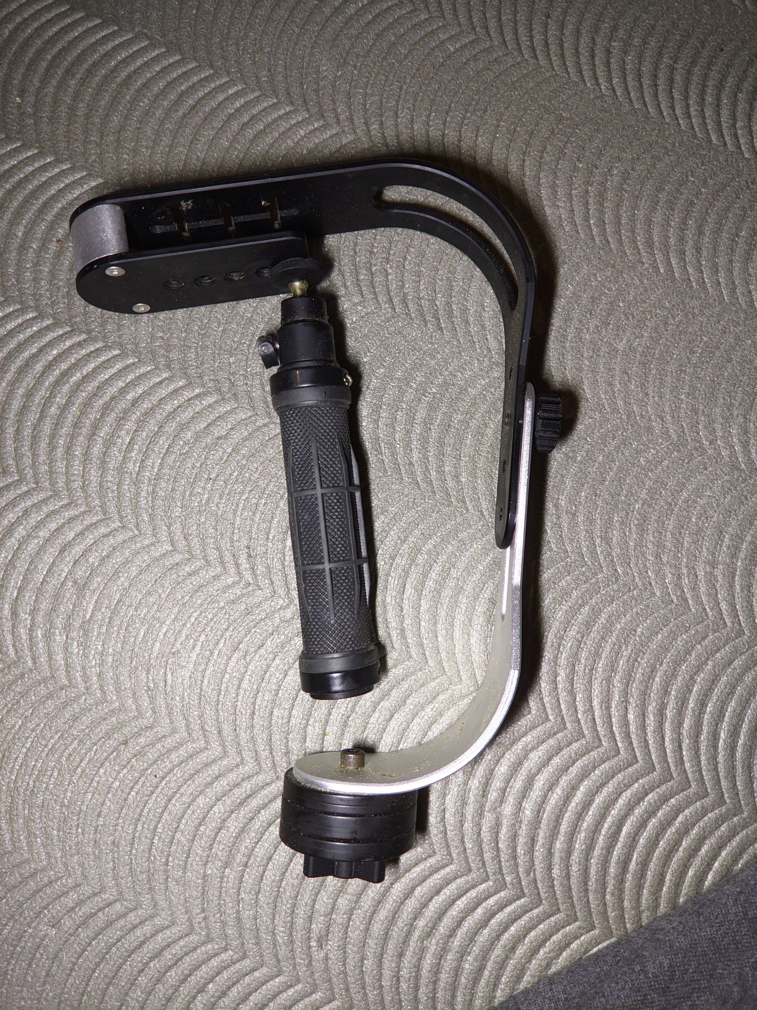 Stabilizator gimbal kamery aparatu