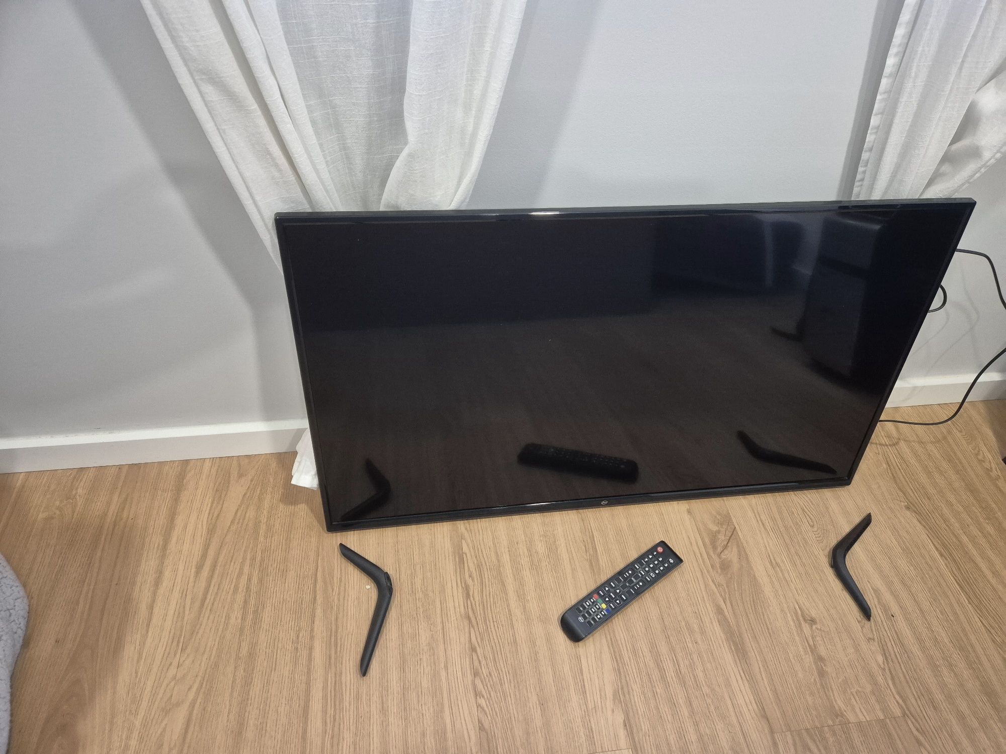 Vendo tv como nova