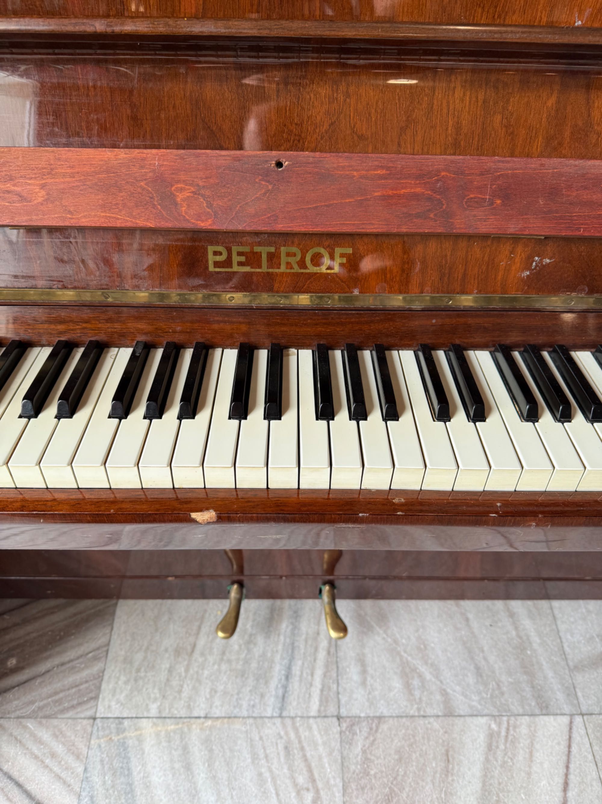 sprzedam używane pianino