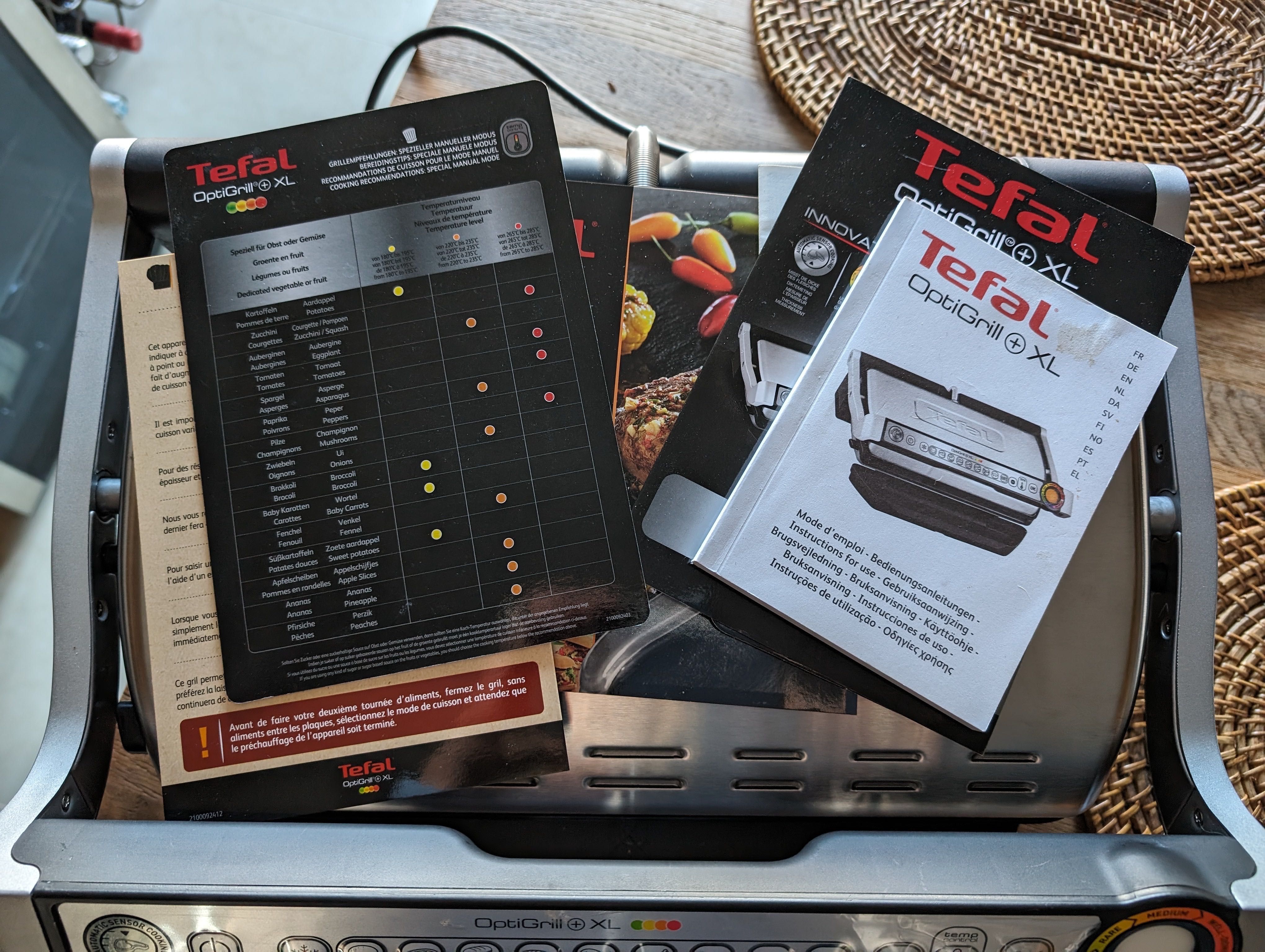 REDUCED! Tefal OptiGrill + XL Model GC722D16/79B