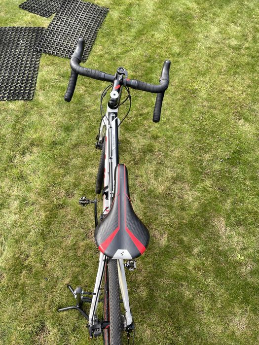 Cube Cross Race rozmiar 56