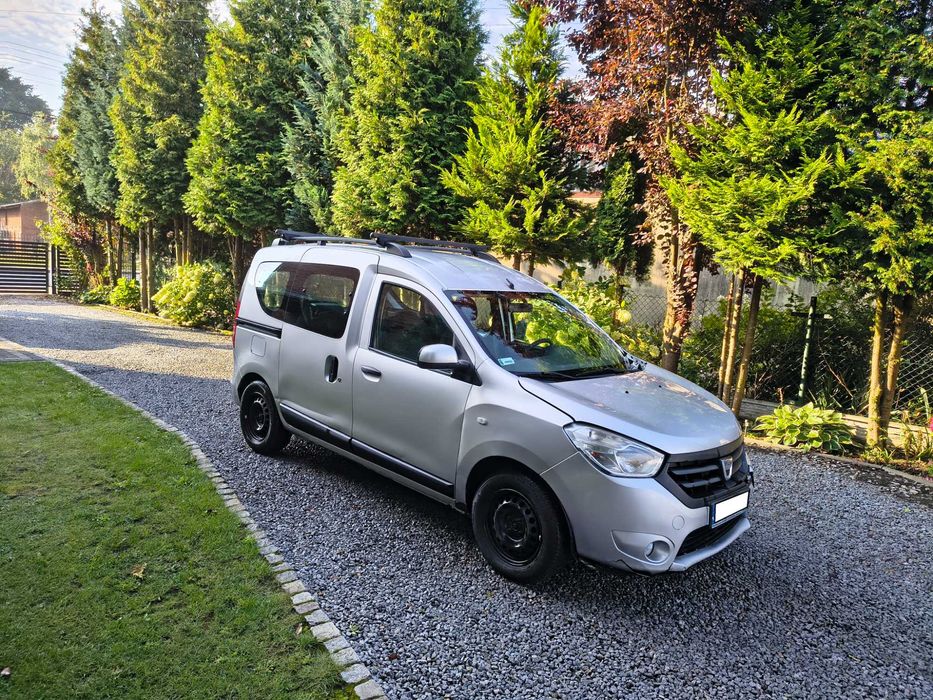 * * * Dacia Dokker * 1.5 DIESEL * 5-osobowy *  2012r * * *