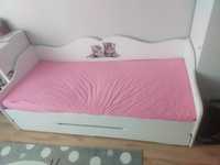 Łóżko dziewczęce 70x160 cm z pojemną szufladą gratis dwa różowe prześc